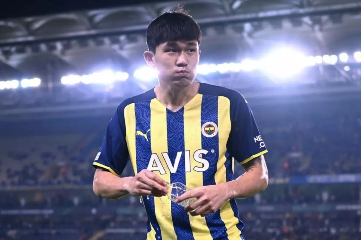 Galatasaray Hakan Çalhanoğlu’nun rövanşını Kim Min Jae ile almak istiyor