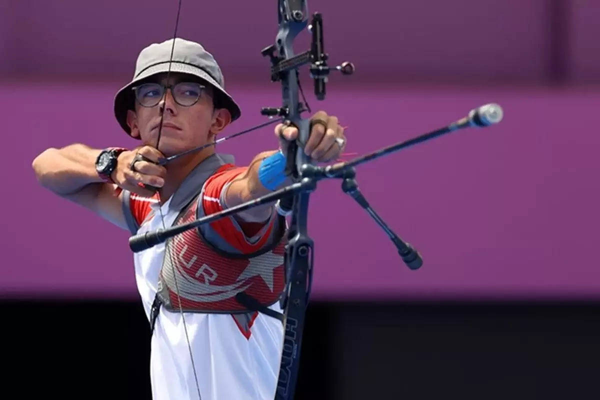 Mete Gazoz aşkını ilan etti