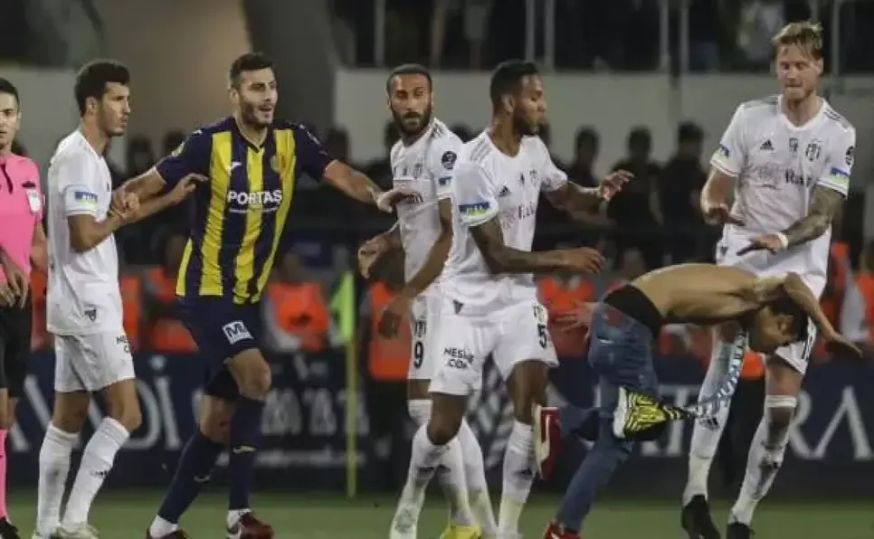 MKE ANKARAGÜCÜ-BEŞİKTAŞ MAÇI GÜNDEME DAMGA VURDU